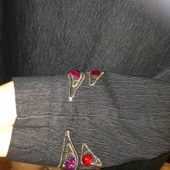 Bob Mackie Wearable Art ~Black Denim Jacket Embroidered Jeweled ~Zip Front ~Sz.S - Picture 8 of 10